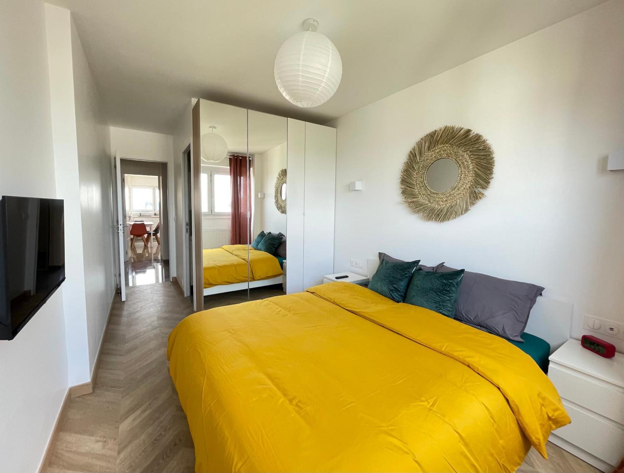 Paris Pantin Magnifique Appartement 4 Pieces De 108M2 Avec 2 Parking Interieur - Tres Cosy Pour 1 A 12 Personnes - Entierement Refait A Neuf Entire Apartment Luxurious And Warm - Pantin Paris 19 Eme Free Wifi Gratuit Zewnętrze zdjęcie