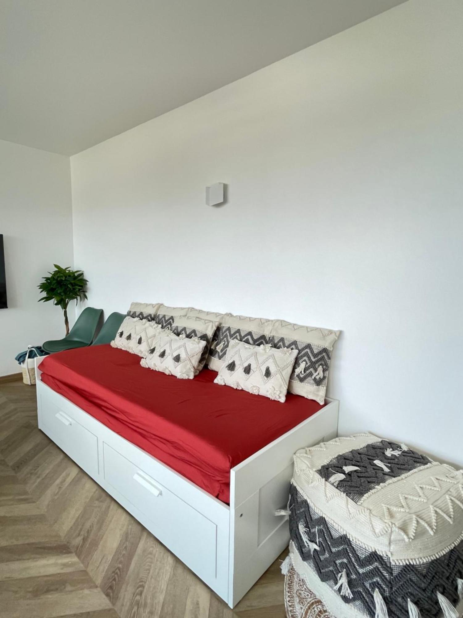 Paris Pantin Magnifique Appartement 4 Pieces De 108M2 Avec 2 Parking Interieur - Tres Cosy Pour 1 A 12 Personnes - Entierement Refait A Neuf Entire Apartment Luxurious And Warm - Pantin Paris 19 Eme Free Wifi Gratuit Zewnętrze zdjęcie