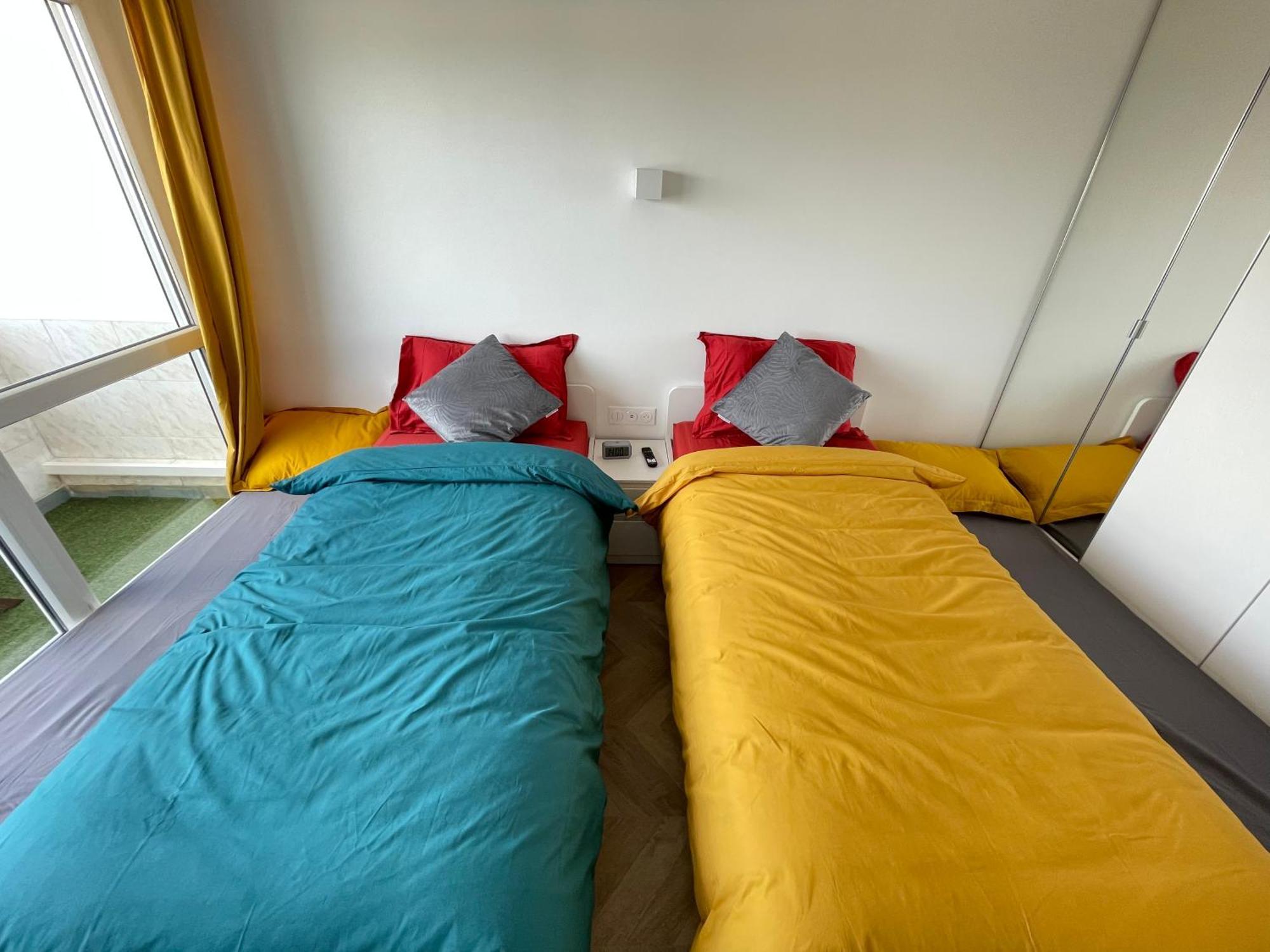 Paris Pantin Magnifique Appartement 4 Pieces De 108M2 Avec 2 Parking Interieur - Tres Cosy Pour 1 A 12 Personnes - Entierement Refait A Neuf Entire Apartment Luxurious And Warm - Pantin Paris 19 Eme Free Wifi Gratuit Zewnętrze zdjęcie